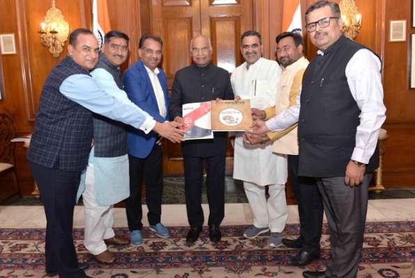 Dailyhunt: TAXAB's Manu Gaur hands over draft of Responsible Parenthood Act 2019 to President Kovind