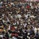 Navbharat Times: World Population Day 2020: 'सोशल डिस्टेंसिंग के साथ भारत में जीना असंभव'